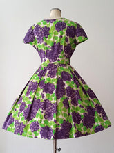 Load image into Gallery viewer, 1950s - Spectacular Acid Green Purple Floral Dress - W29 (74cm)