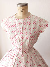 Load image into Gallery viewer, 1950s - Adorable Pink Dots Cotton Dress - W29 (74cm)