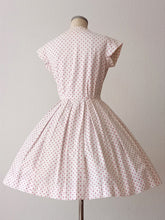 Load image into Gallery viewer, 1950s - Adorable Pink Dots Cotton Dress - W29 (74cm)