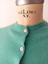 Charger l'image dans la galerie, 1950s 1960s - PRINGLE, Scotland - Turquoise Cashmere Cardigan - Sz 34/36