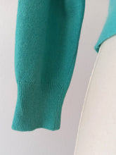 Charger l'image dans la galerie, 1950s 1960s - PRINGLE, Scotland - Turquoise Cashmere Cardigan - Sz 34/36
