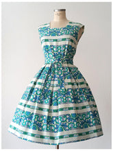 Load image into Gallery viewer, 1950s 1960s - Fabulous Textured Cotton Dress - W26 (66cm)