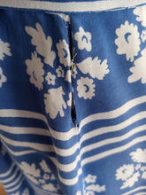 Cargar imagen en el visor de la galería, 1940s - Charming Puffed Sleeves Rayon Dress - W28.5 (72cm)