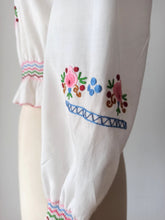 Load image into Gallery viewer, 1960s - Precious Hungarian Embroidery Blouse - W27/31 (68/80cm)