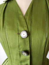 Load image into Gallery viewer, 1950s - D'ALLAIRD'S, Canada - Glorious Moss Green Dress - W27 (68cm)