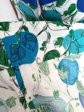 Load image into Gallery viewer, 1950s - Spectacular Artistic Leaves Print Linen Dress - W27.5 (70cm)