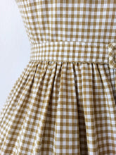 Charger l'image dans la galerie, 1950s - Adorable Cotton Vichy Belted Dress - W27 (68cm)