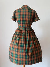 Charger l'image dans la galerie, 1950s - FRANCE - Gorgeous Checked Cotton Dress - W31.5 (80cm)