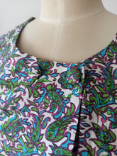 Laden Sie das Bild in den Galerie-Viewer, 1960s - JOBLOT x 9 DEADSTOCK PRINTED COTTON DRESSES