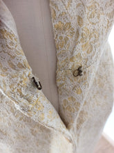Laden Sie das Bild in den Galerie-Viewer, 1950s 1960s - Elegant Textured Cotton Belted Dress - W27.5 (70cm)