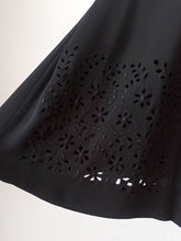 Load image into Gallery viewer, 1940s - Superb Black Heavy Rayon Crepe Dress - W35.5 (90cm)