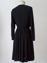 Load image into Gallery viewer, 1940s - Superb Black Heavy Rayon Crepe Dress - W35.5 (90cm)