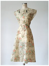 Charger l'image dans la galerie, 1940s - Adorable Italian Romantic Floral Dress - W27.5 (70cm)