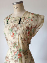 Charger l'image dans la galerie, 1940s - Adorable Italian Romantic Floral Dress - W27.5 (70cm)