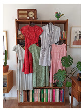 Charger l'image dans la galerie, 1940s 1950s - BUNDLE x 5 Vintage Dresses - Sz XXS to M