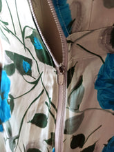 Load image into Gallery viewer, 1950s - Stunning Blue Roseprint Dress - W31 (78cm)