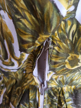 Load image into Gallery viewer, 1950s 1960s - Stunning Green Roseprint Rayon Dress - W30 (76cm)