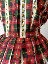 Load image into Gallery viewer, 1950s 1960s - GERMANY - Adorable Tartan Floral Cotton Dress - W35 (88cm)