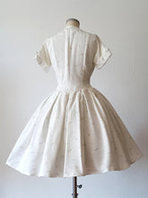 Load image into Gallery viewer, 1950s - Outstanding Beauty Lips Print Cotton Dress - W30 (76cm)
