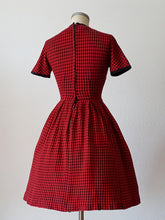 Load image into Gallery viewer, 1950s 1960s - MODE-O-DAY, USA - Gorgeous Houndstooth Dress - W26 (66cm)