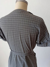 Load image into Gallery viewer, 1940s - LA LOUVE OR, France - Cute Checked Cotton Dress - W31.5 (80cm)