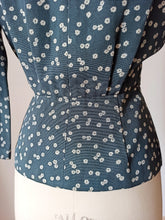 Charger l'image dans la galerie, 1940s 1950s - Gorgeous Teal Blue Gab Rayon Jacket - W26 (66cm)