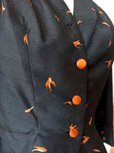 Charger l'image dans la galerie, 1940s 1950s - Exquisite New Look Swallows Silk Jacket - W28.5 (72cm)