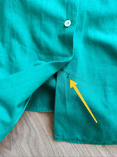 Load image into Gallery viewer, 1950s - Gorgeous Green Embroidery Cotton Blouse - W47 (120cm)