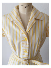 Load image into Gallery viewer, 1950s 1960s - GERMANY - Adorable Striped Linen Dress - W31 (80cm)