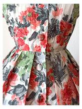 Cargar imagen en el visor de la galería, 1950s 1960s - Gorgeous Floral Dress - W29 (74cm)