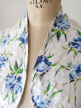 Laden Sie das Bild in den Galerie-Viewer, 1950s - Gorgeous Floral Cotton Bolero Dress - W27.5 (70cm)