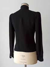 Cargar imagen en el visor de la galería, 1940s - Stunning Embroidered Mao Blouse - Sz S/M