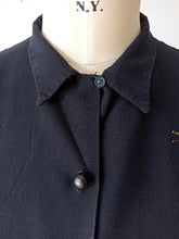 Charger l'image dans la galerie, 1950s - Cute Ladybugs Embroidered Rayon Blouse - W34.5 (88cm)