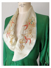 Load image into Gallery viewer, 1940s 1950s - Exquisite 3pc Green Liquid Silk Chinese Pajama