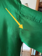 Load image into Gallery viewer, 1940s 1950s - Exquisite 3pc Green Liquid Silk Chinese Pajama
