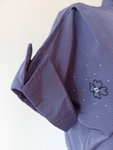 Laden Sie das Bild in den Galerie-Viewer, 1940s - GERMANY - Stunning Beaded Purple Dress - W27 (68cm)