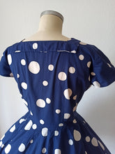 Load image into Gallery viewer, 1950s - Fabulous Dotted Cotton Dress - W28.5 (72cm)