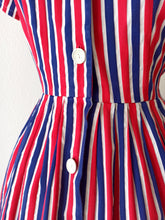 Load image into Gallery viewer, 1950s 1960s - Gorgeous Striped Cotton Dress - W31.5 (80cm)