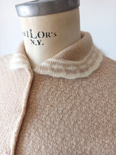 Laden Sie das Bild in den Galerie-Viewer, 1950s - TOBY BERMAN, USA - Adorable Wool Cardigan - Sz S/M