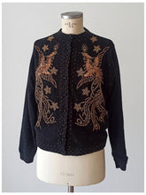 Cargar imagen en el visor de la galería, 1950s 1960s - Stunning Firebirds Beaded Wool Cardigan - Sz M/L