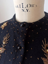 Cargar imagen en el visor de la galería, 1950s 1960s - Stunning Firebirds Beaded Wool Cardigan - Sz M/L