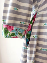 Laden Sie das Bild in den Galerie-Viewer, 1940s - SPARWICK, UK - Outstanding Zippered Front Dress - W28.5 (72cm)