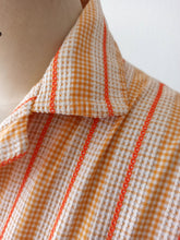 Cargar imagen en el visor de la galería, 1950s 1960s - Adorable Textured Cotton Dress - W26 (66cm)