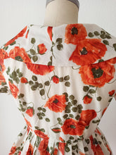 Load image into Gallery viewer, 1950s 1960s - Gorgeous French Floral Dress - W27.5 (70cm)