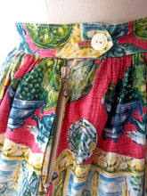 Cargar imagen en el visor de la galería, 1950s - LODEN-FREY, Germany - Münich Novelty Skirt - W28.5 (72cm)