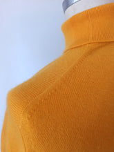 Charger l'image dans la galerie, 1950s - PRINGLE, Scotland - Golden Orange Cashmere Sweater - Sz 36