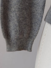 Charger l'image dans la galerie, 1950s - BONWIT - PRINGLE, Scotland - Gorgeous Cashmere Cardigan - Sz 40