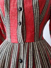 Load image into Gallery viewer, 1950s - Young Look Striped Wool Shirtwaist Dress - W27.5 (70cm)