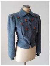 Laden Sie das Bild in den Galerie-Viewer, 1940s - JENAX, USA - Collectable Embroidered Wool Ski Jacket - Sz Medium