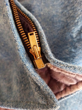 Laden Sie das Bild in den Galerie-Viewer, 1940s - JENAX, USA - Collectable Embroidered Wool Ski Jacket - Sz Medium